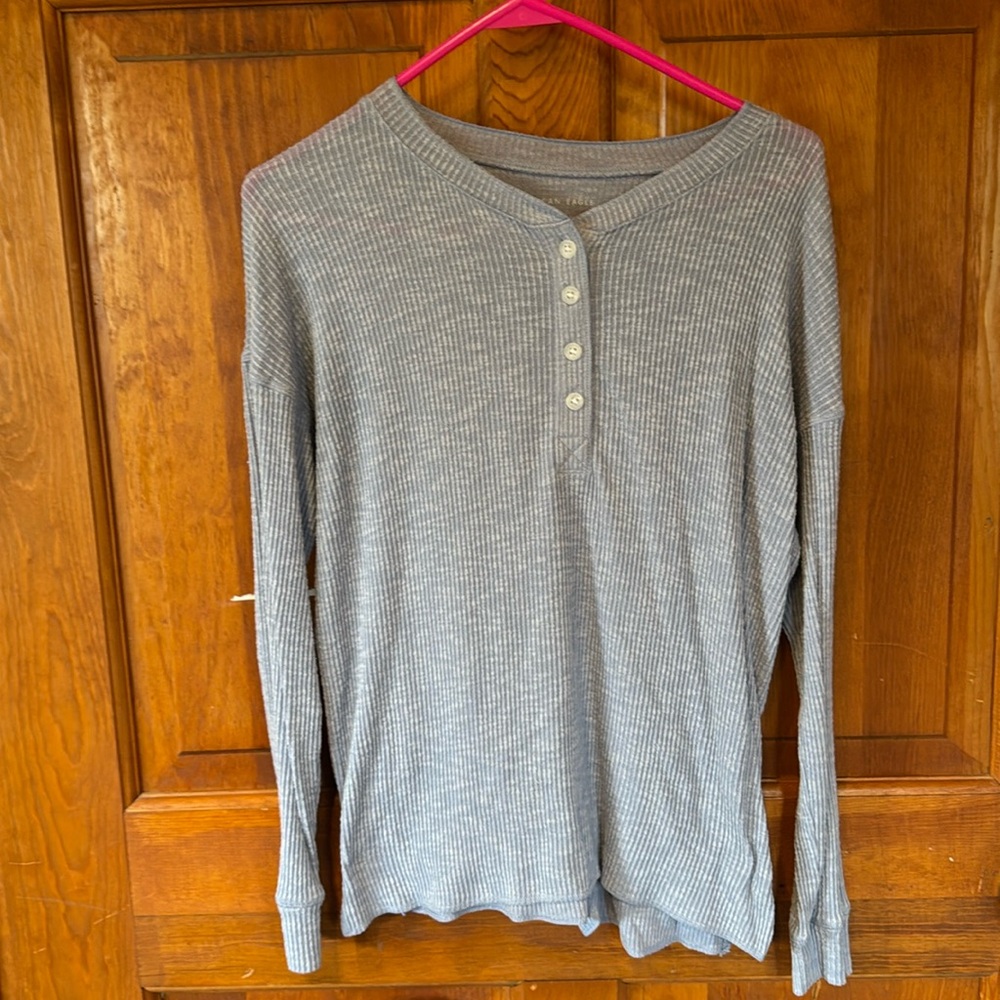 American eagle oversized blue long sleeve henley shirt. Size XS.